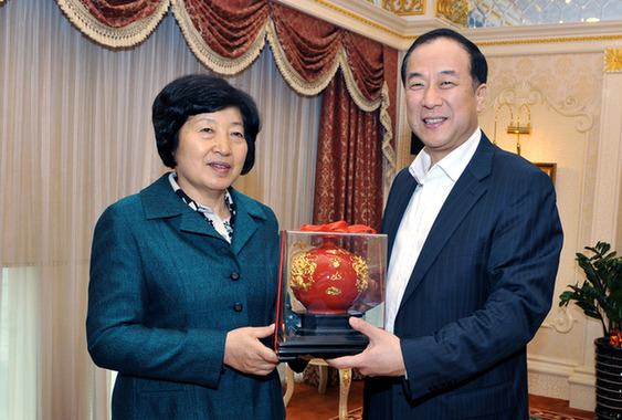 福建省委書記孫春蘭會見中國日報總編輯朱靈一行