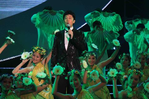 “兩岸同歌”文藝晚會(huì)激情上演