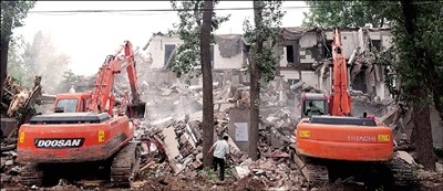 北京拆除蟻族聚居地唐家?guī)X村違章建筑(圖)