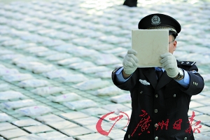 中國(guó)最大毒品走私案告破 石頭內(nèi)藏一噸海洛因