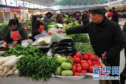 農副產品漲價態(tài)勢初步遏制 穩(wěn)物價仍面臨三大難題