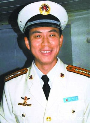 權(quán)威消息稱李曉巖被定為瓦良格號首任艦長(圖)