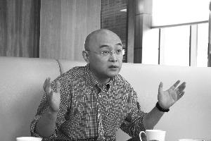 主持《非誠(chéng)勿擾》孟非落病根:吃飯也舉手表同意