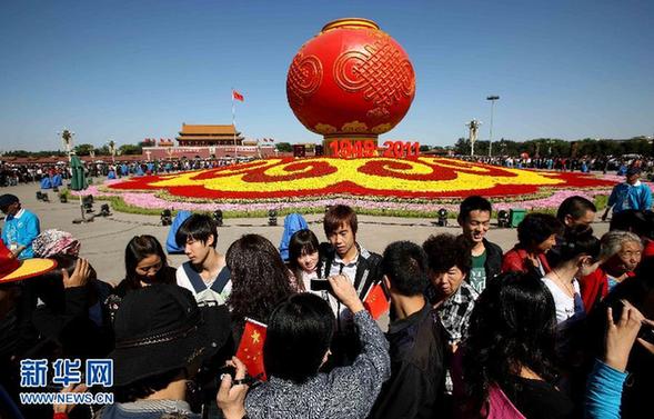 全國各地景區(qū)迎來客流高峰 大部地區(qū)天氣適宜出行