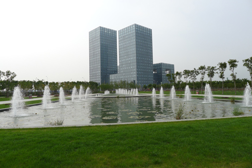 青島：啟動千萬平米科技孵化器建設(shè)，打造國家藍(lán)色經(jīng)濟(jì)領(lǐng)軍城市