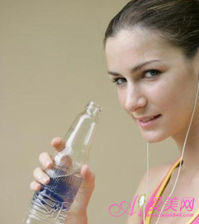 喝水并不是越多越好!剖析飲水的四大誤區(qū)