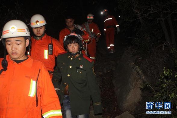 京2驢友靈山凍死 浙學(xué)生爬山滾落山崖