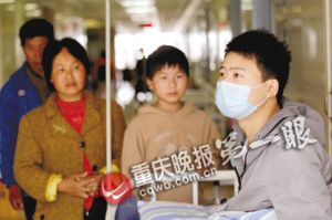 12歲弟弟捐骨髓救哥哥 “砸鍋賣鐵，也要救他”