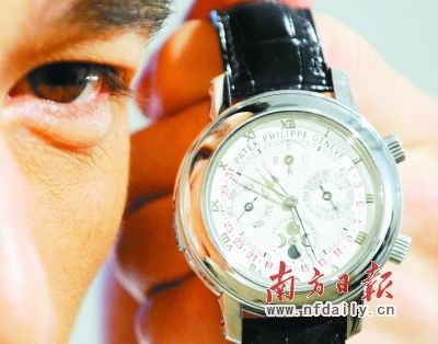 名表收藏有竅門(mén):到拍賣行低價(jià)競(jìng)購(gòu)