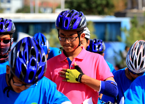 10多個(gè)國家和地區(qū)的281名青少年喜聚金昌開展生存訓(xùn)練營活動(dòng)
