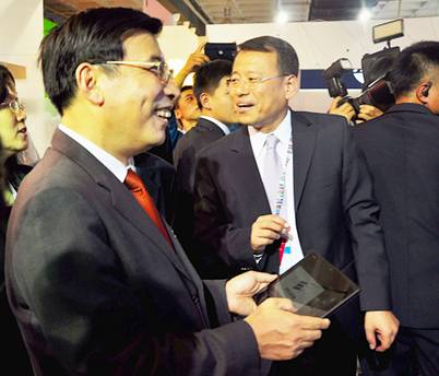 北京國際通信展開幕 工信部苗圩部長蒞臨愛立信展臺