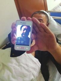 四川內(nèi)江警察醉打菜農(nóng) 涉嫌犯罪已被刑事拘留