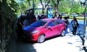 北京交通委稱上調(diào)停車費(fèi)后道路擁堵情況下降