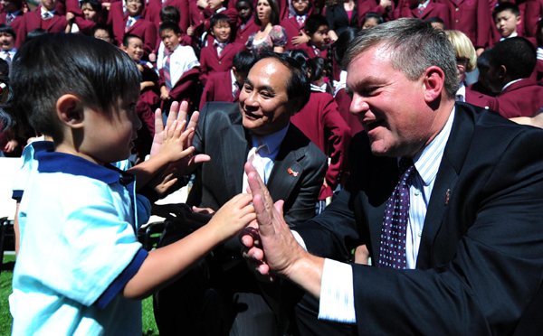 加拿大紐省200萬加幣促進教育合作 明年將在中國新增五所中加教育品牌校