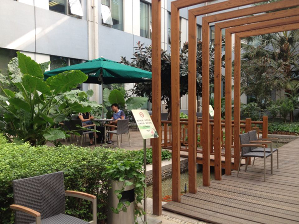 首都機(jī)場(chǎng)1號(hào)航站樓“秘密花園”正式向旅客開放