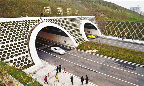 同茂隧道通車 中央公園到機(jī)場(chǎng)開(kāi)車只需8分鐘