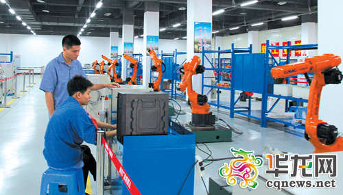 重慶建“機(jī)器人之都” 永川攫到第一桶金