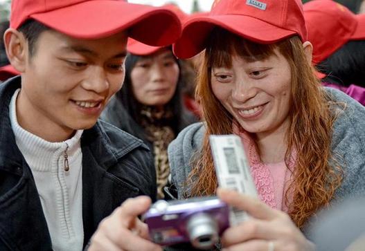 福州外來(lái)工包機(jī)返鄉(xiāng)