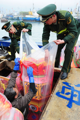 福建:元宵花燈送馬祖