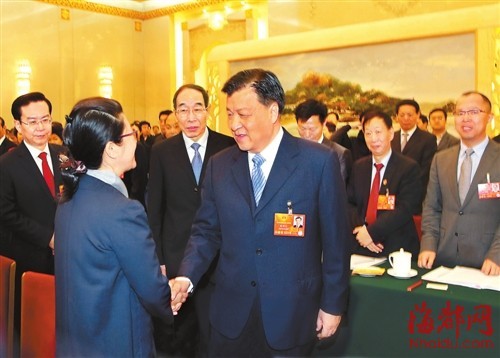 劉云山參加福建代表團(tuán)審議:把政績印在群眾心底