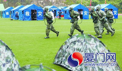 廈舉行史上最大規(guī)模地震救援演練 17支救援隊(duì)伍參戰(zhàn)