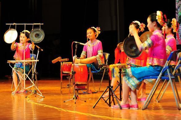 閩臺對渡文化節(jié)開幕 兩岸青年歡歌慶端午