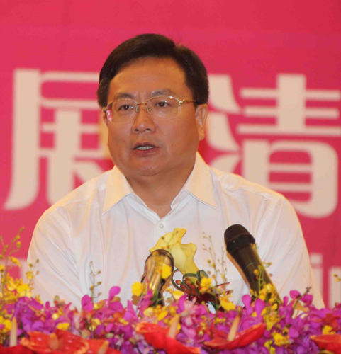 梁奕章:清流將投資8000萬在全國(guó)布局1000家國(guó)際標(biāo)準(zhǔn)化花店