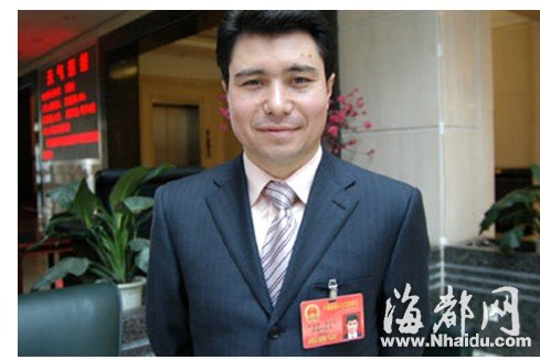 傳高空王阿迪力全國(guó)巡演挑戰(zhàn)城市地標(biāo) 福建首站福州