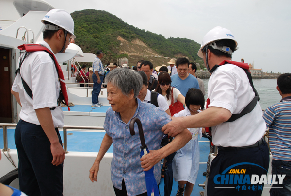 海事部門嚴防死守防抗“尤特” 茂名港在港243艘船舶防風安全有序