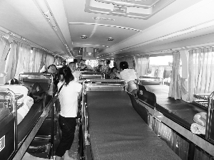 海南:客車夕發(fā)朝至凌晨休息“難度大”