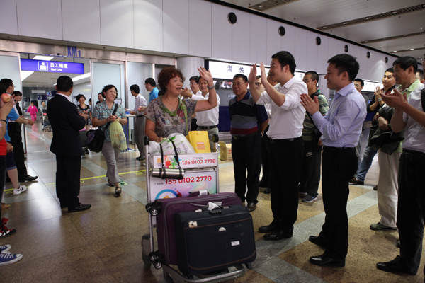 海航“海天聯(lián)動”接回全部“海娜號”滯留旅客