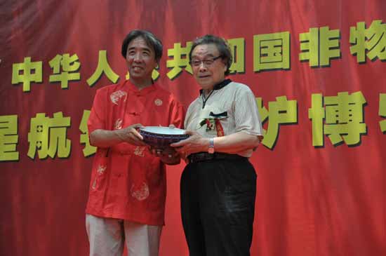 “星航鈞窯柴燒日”禹州舉行 入窯一色出窯萬彩