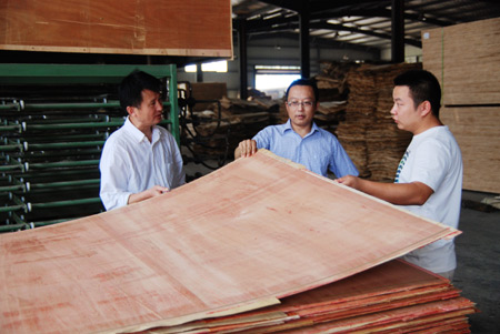 河南潢川農(nóng)聯(lián)社:小額農(nóng)貸瞄準(zhǔn)鄉(xiāng)鎮(zhèn)小微企業(yè)