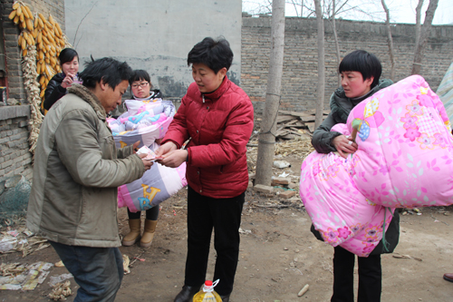 一家四口患病再次受資助 感謝社會(huì)好人多