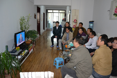 支教教師:及時(shí)學(xué)習(xí)中央精神 務(wù)實(shí)做好援疆工作