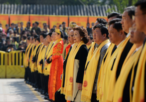 世界炎黃子孫河南拜黃帝 蔣孝嚴(yán)攜夫人出席