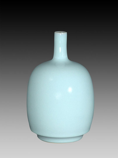 汝州汝瓷“鐘鳴瓶”榮獲中國工藝美術(shù)“百花獎(jiǎng)”