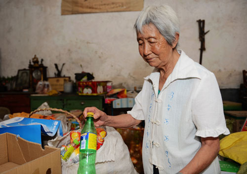 河南桐柏縣退休教師方德晴半個(gè)世紀(jì)的助學(xué)情結(jié)