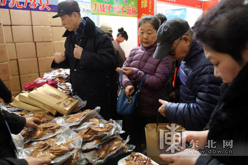 5.7萬北京市民進年貨大集