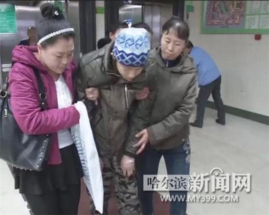 雙鴨山一少年體內(nèi)扎進(jìn)四根針 一根扎進(jìn)心臟4厘米(圖)