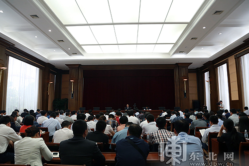 黃建盛：正身律己踐行“三嚴(yán)三實(shí)”要求 建設(shè)忠誠干凈擔(dān)當(dāng)?shù)募o(jì)檢監(jiān)察隊(duì)伍