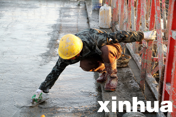 湖北黃岡長江大橋主體工程全部完成