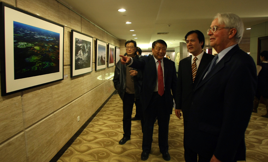 王衛(wèi)光《巴西之光》攝影展暨新書發(fā)布會在京舉行