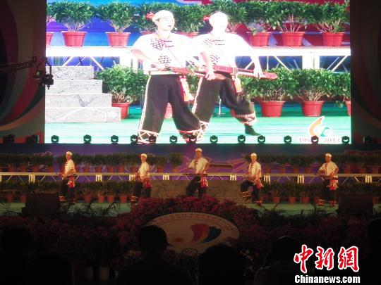 云南德宏州慶暨潑水節(jié)落幕