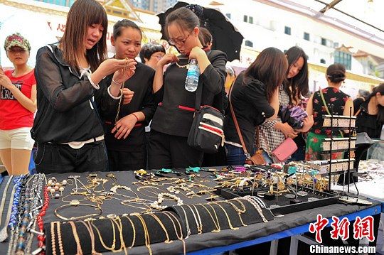 昆明“泰國(guó)節(jié)”謝幕 民眾相約“掃貨”