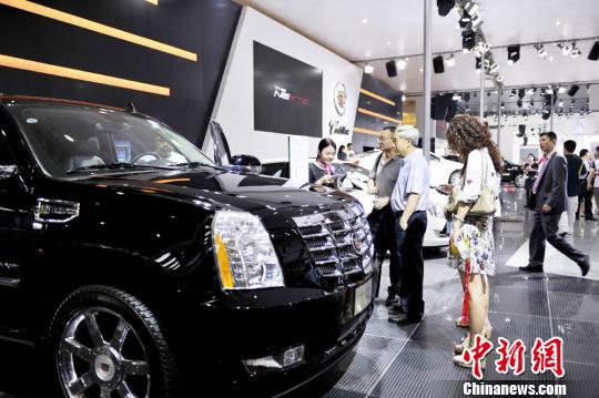 2013成都國(guó)際車展拉開帷幕 超90個(gè)汽車品牌亮相