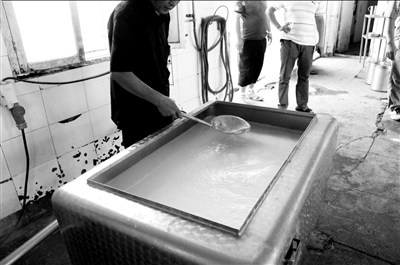 雀巢被指壟斷市場克扣奶農(nóng) 前任市領導任董事長