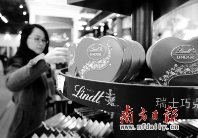 情人節(jié)催熱甜蜜商機(jī) 羊城掀起“浪漫經(jīng)濟(jì)”潮