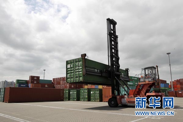 評(píng)論:經(jīng)濟(jì)穩(wěn)中向好 轉(zhuǎn)型更待發(fā)力