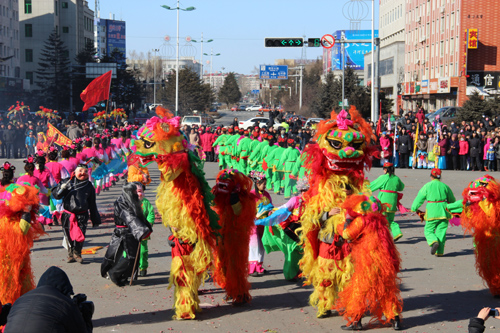 敦化:花樣彩燈高高掛 民俗秧歌鬧元宵